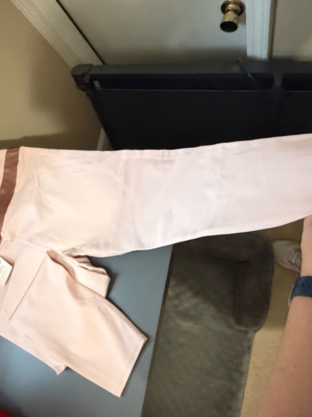 Valetta High-Waisted 7/8 Capri - Picture 2 of 4